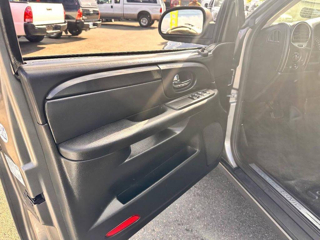 used 2005 GMC Envoy XL car, priced at $7,995