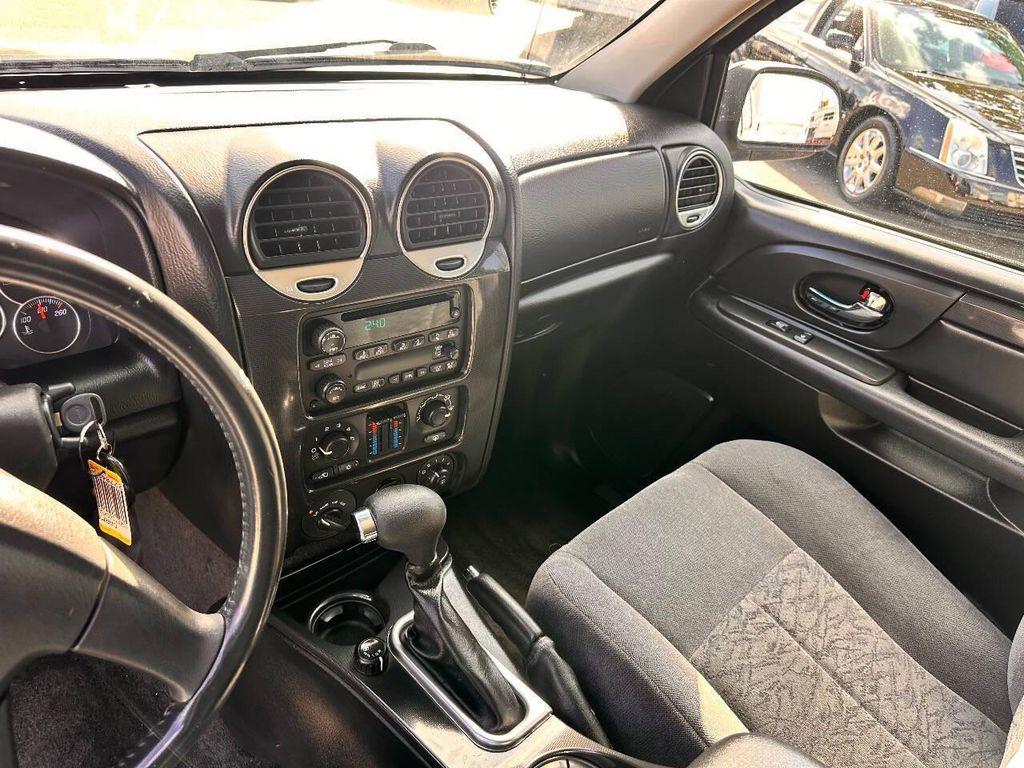 used 2005 GMC Envoy XL car, priced at $7,995