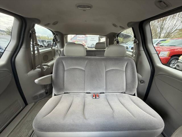 used 2003 Dodge Grand Caravan car, priced at $5,950