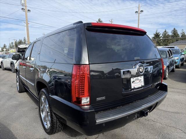 used 2012 Cadillac Escalade ESV car, priced at $15,900