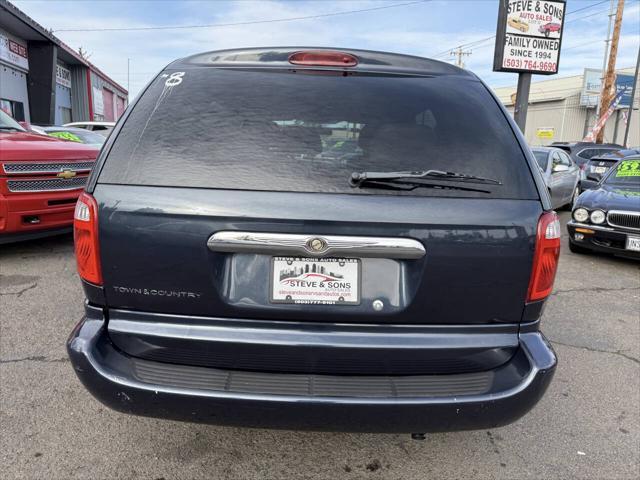 used 2007 Chrysler Town & Country car, priced at $6,500