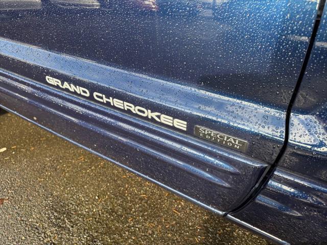 used 2004 Jeep Grand Cherokee car, priced at $7,995