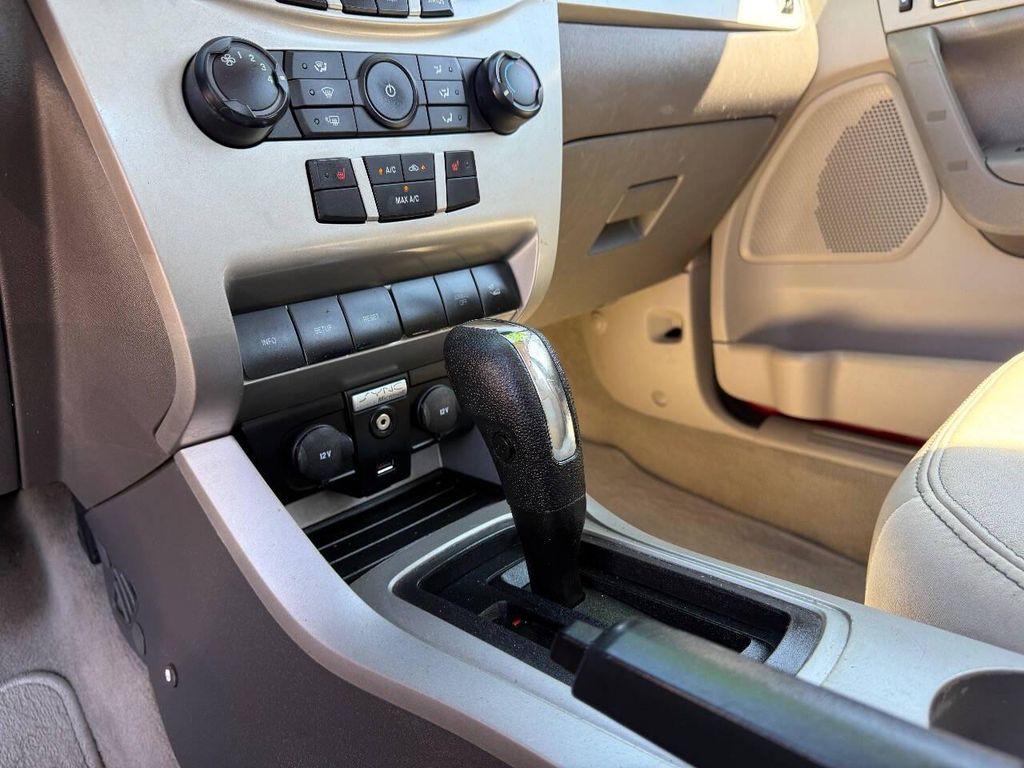 used 2009 Ford Focus car, priced at $5,995