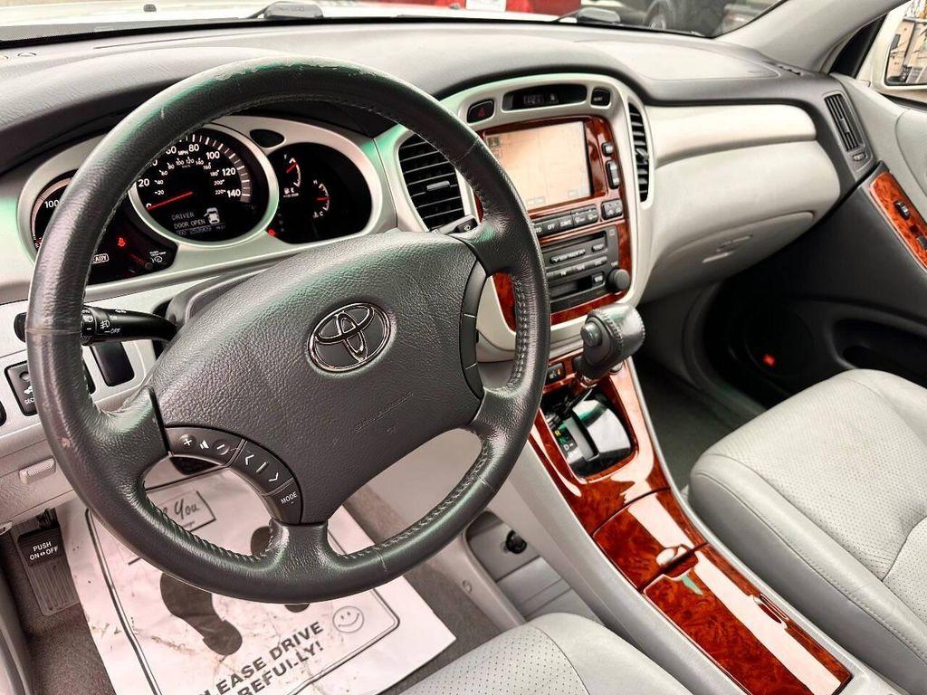 used 2006 Toyota Highlander Hybrid car, priced at $4,888