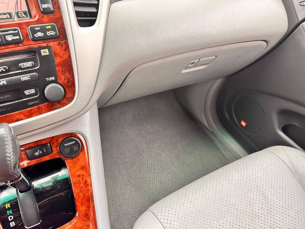 used 2006 Toyota Highlander Hybrid car, priced at $4,888