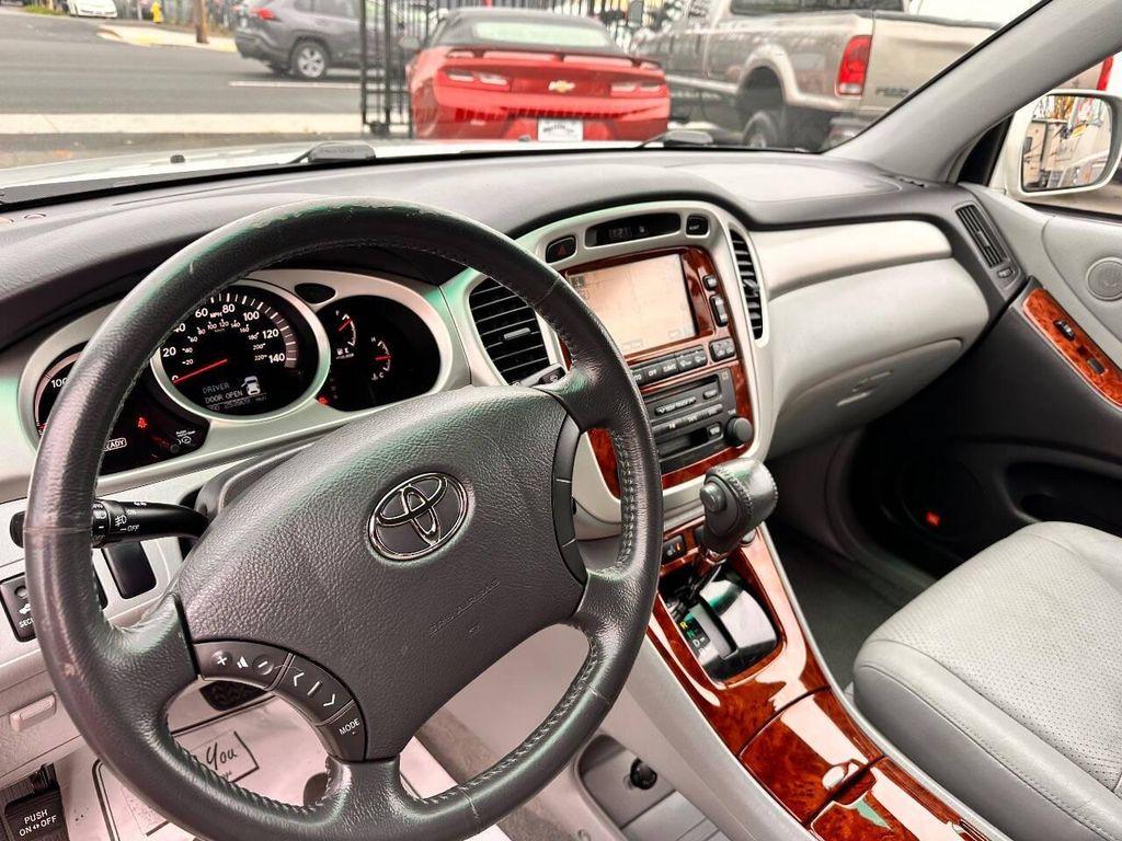 used 2006 Toyota Highlander Hybrid car, priced at $4,888