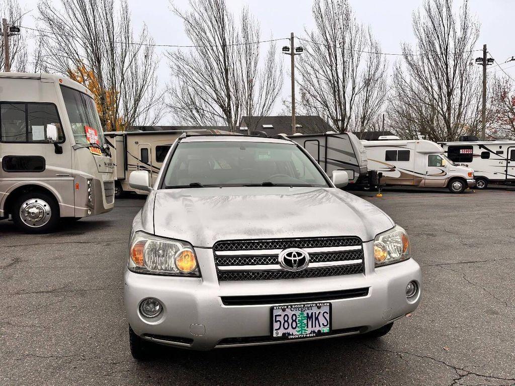 used 2006 Toyota Highlander Hybrid car, priced at $4,888