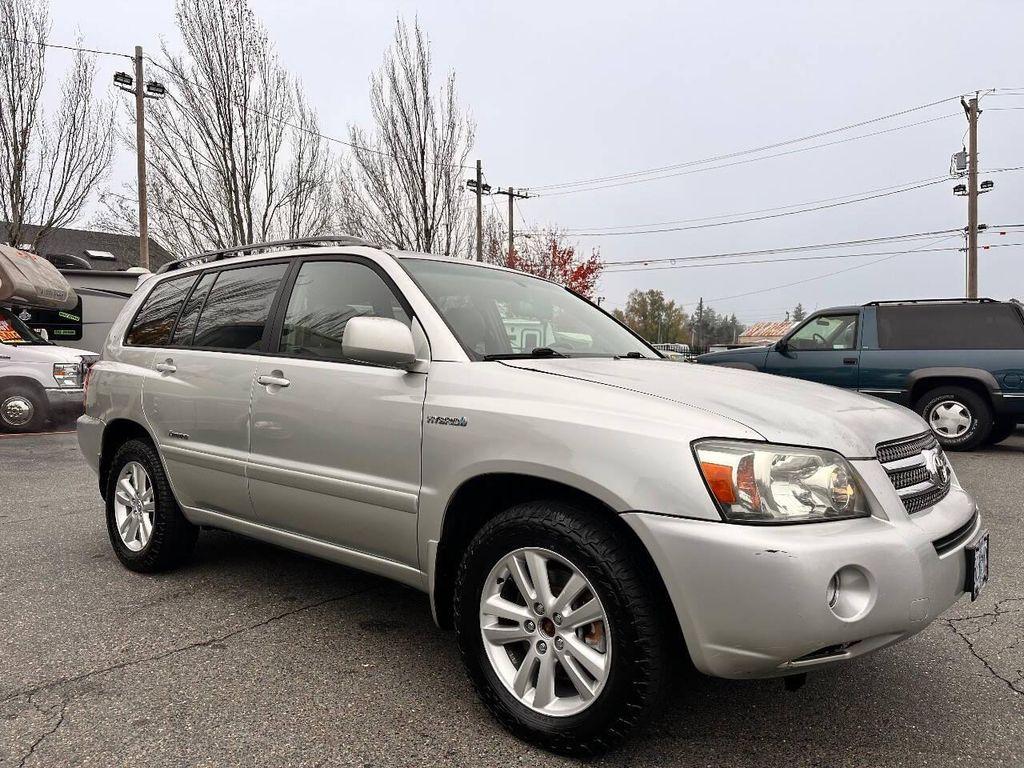used 2006 Toyota Highlander Hybrid car, priced at $4,888