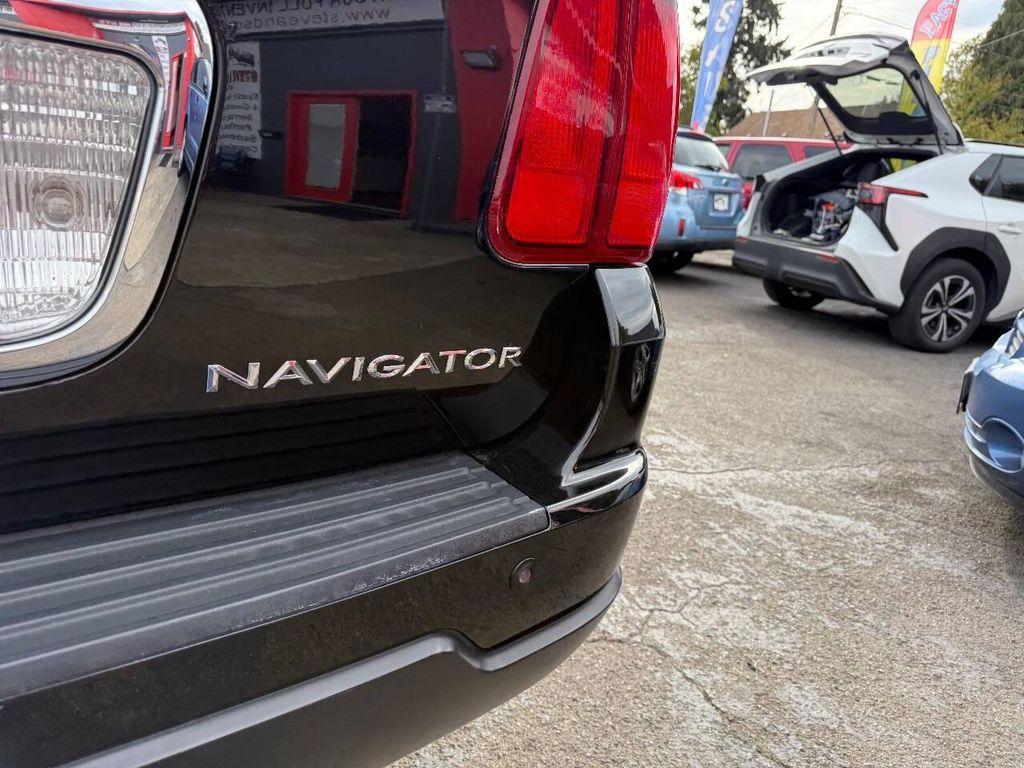 used 2005 Lincoln Navigator car, priced at $6,995