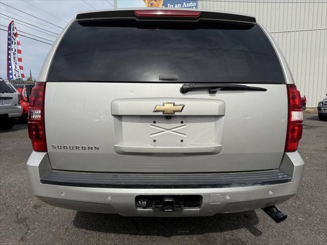 used 2007 Chevrolet Suburban car, priced at $9,995