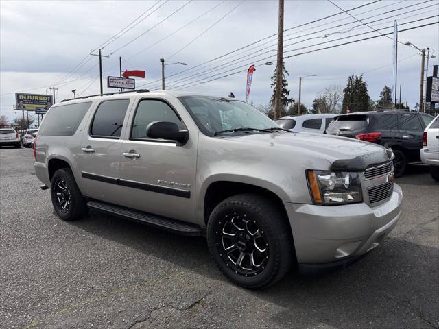 used 2007 Chevrolet Suburban car, priced at $9,995