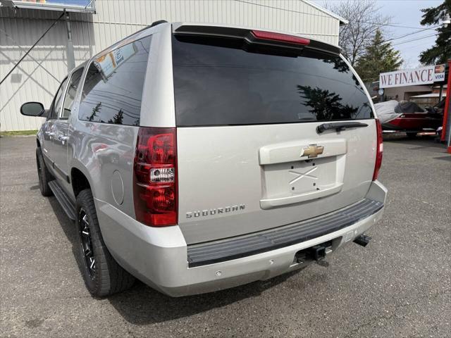 used 2007 Chevrolet Suburban car, priced at $9,995