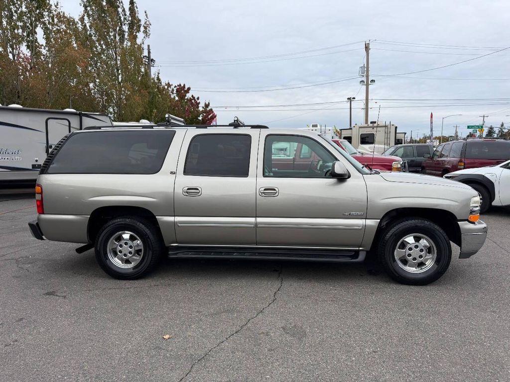 used 2000 Chevrolet Suburban car, priced at $6,998