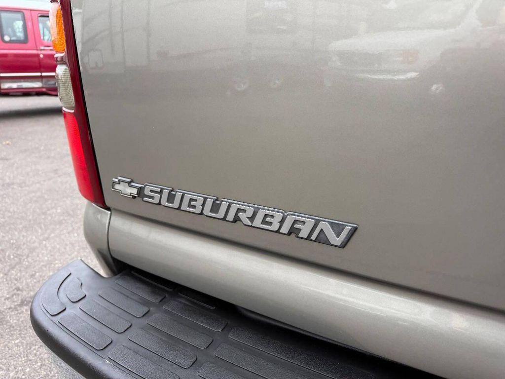 used 2000 Chevrolet Suburban car, priced at $6,998
