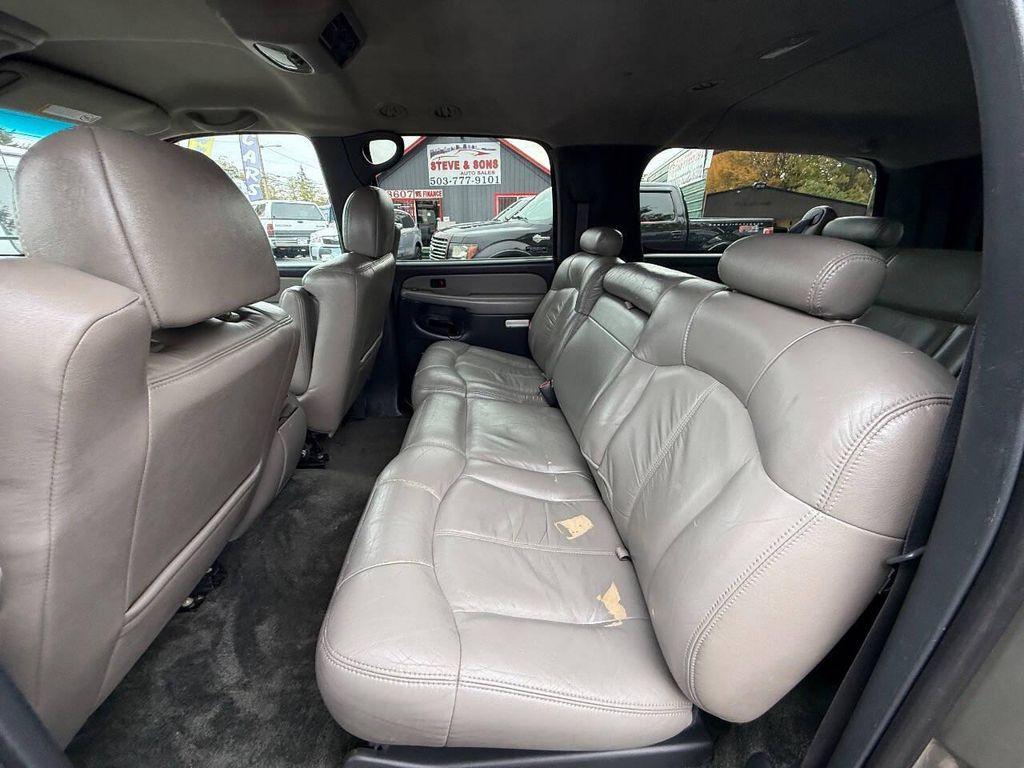used 2000 Chevrolet Suburban car, priced at $6,998