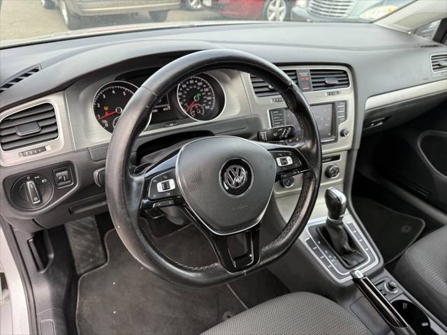 used 2016 Volkswagen Golf SportWagen car, priced at $9,998