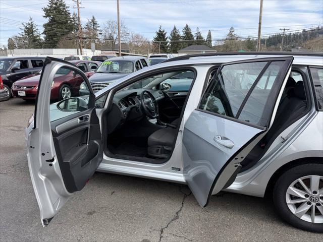 used 2016 Volkswagen Golf SportWagen car, priced at $9,998