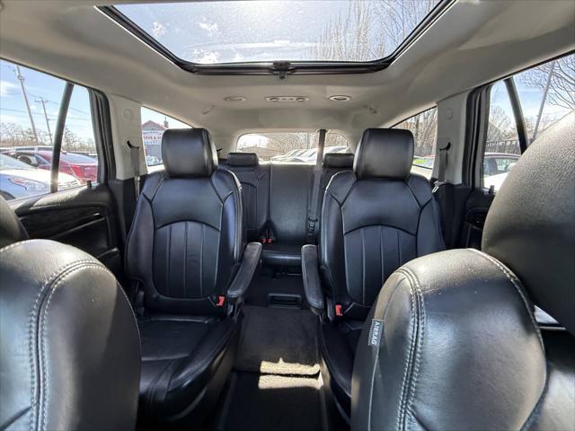 used 2014 Buick Enclave car, priced at $10,900