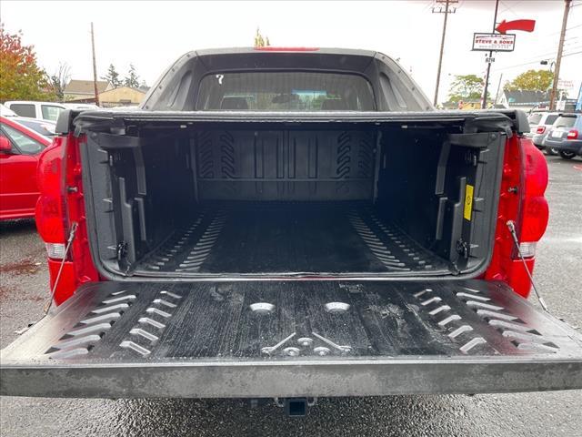 used 2005 Chevrolet Avalanche car, priced at $9,995