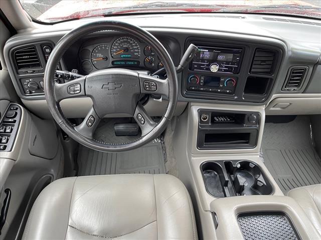 used 2005 Chevrolet Avalanche car, priced at $9,995