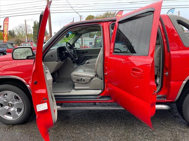 used 2005 Chevrolet Avalanche car, priced at $9,995