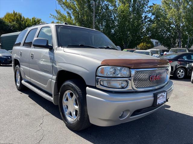 used 2004 GMC Yukon car, priced at $11,900