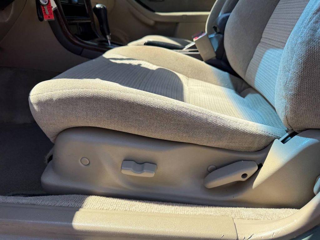 used 2004 Subaru Outback car, priced at $5,995