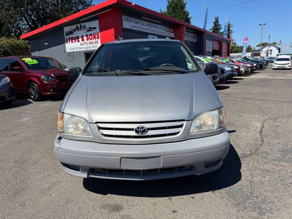 used 2001 Toyota Sienna car, priced at $5,995