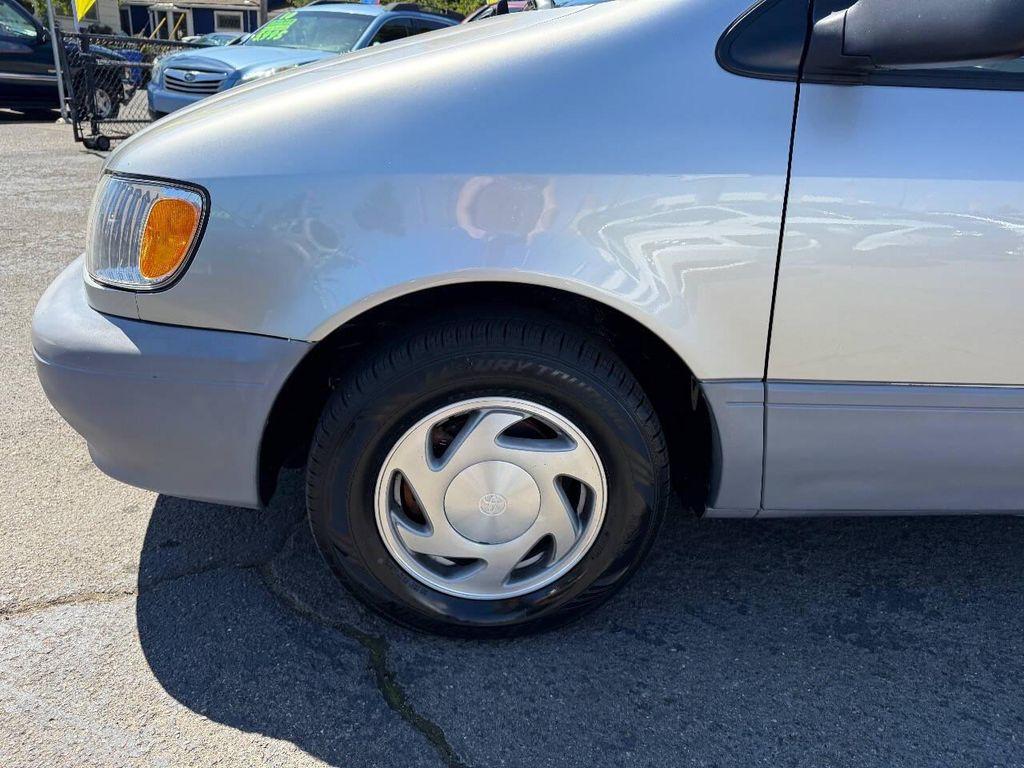 used 2001 Toyota Sienna car, priced at $5,995