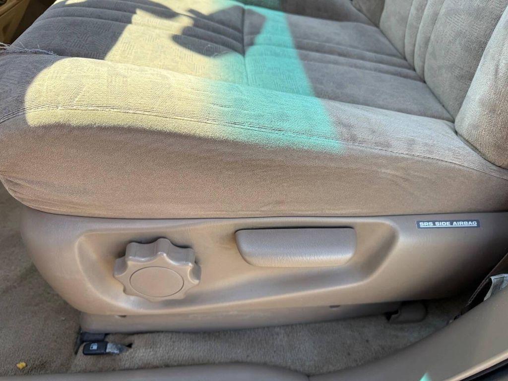 used 2001 Toyota Sienna car, priced at $5,995
