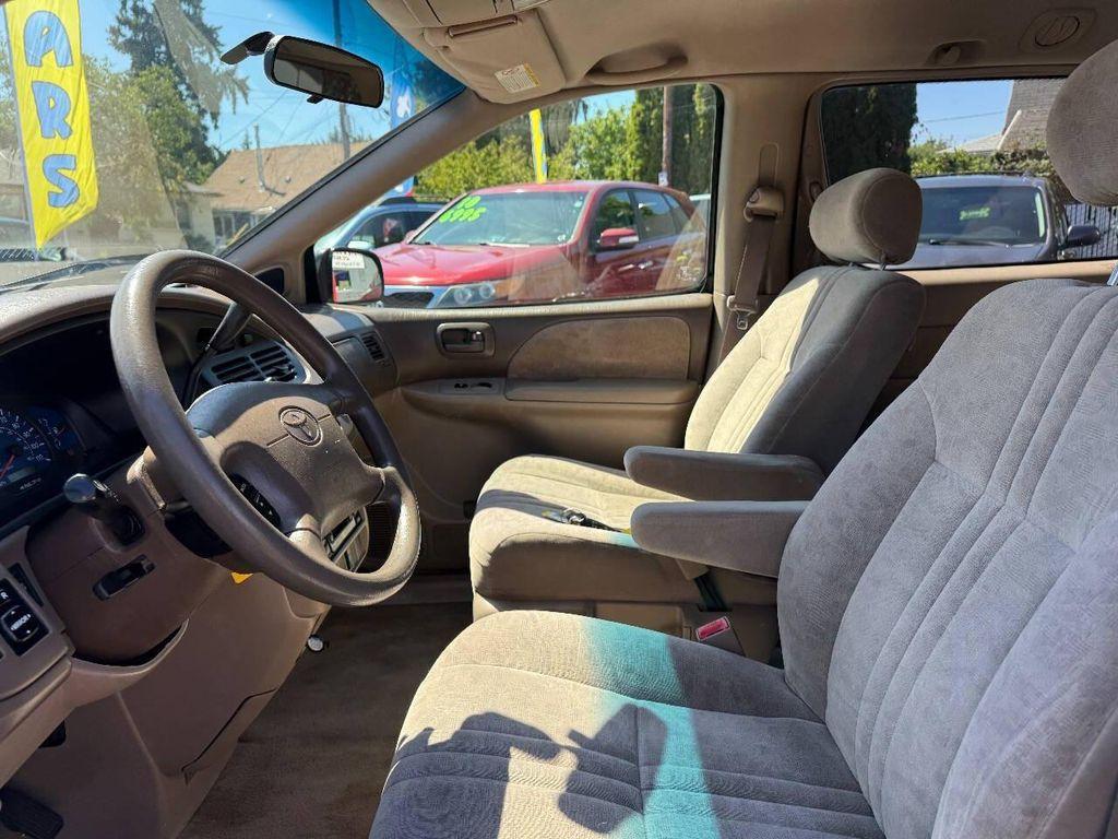 used 2001 Toyota Sienna car, priced at $5,995