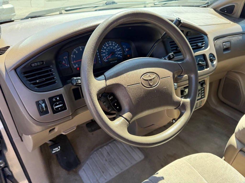 used 2001 Toyota Sienna car, priced at $5,995