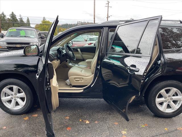 used 2010 Toyota Highlander car, priced at $6,995