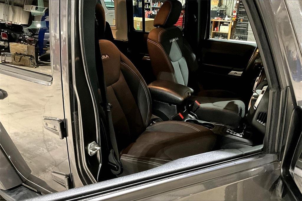 used 2016 Jeep Wrangler Unlimited car, priced at $21,211