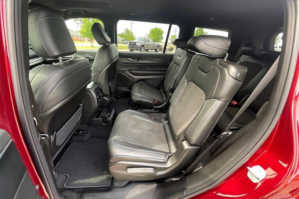 new 2025 Jeep Grand Cherokee L car, priced at $44,832
