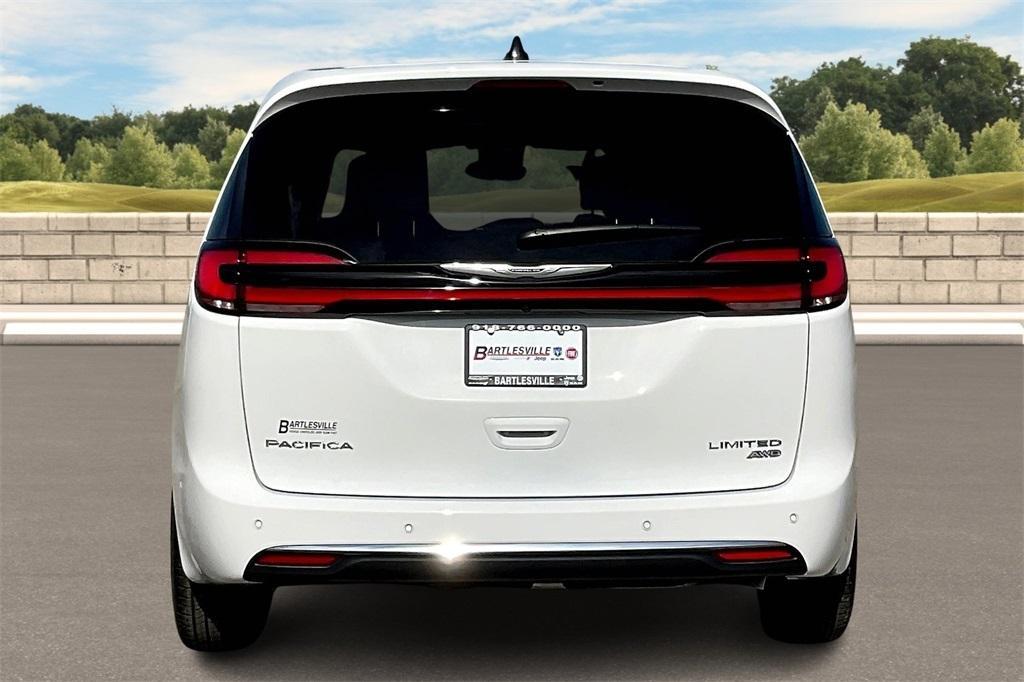 new 2024 Chrysler Pacifica car, priced at $49,289