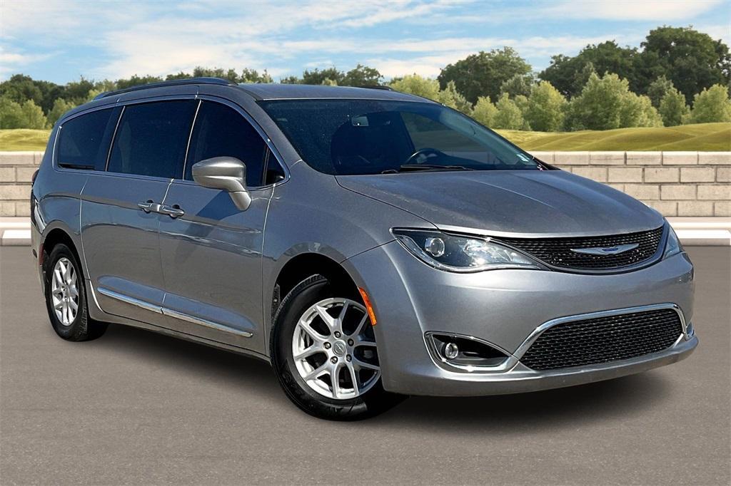 used 2020 Chrysler Pacifica car, priced at $18,211