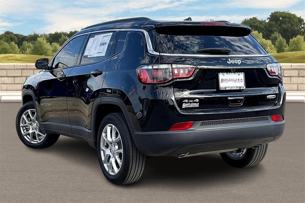 new 2024 Jeep Compass car, priced at $31,017