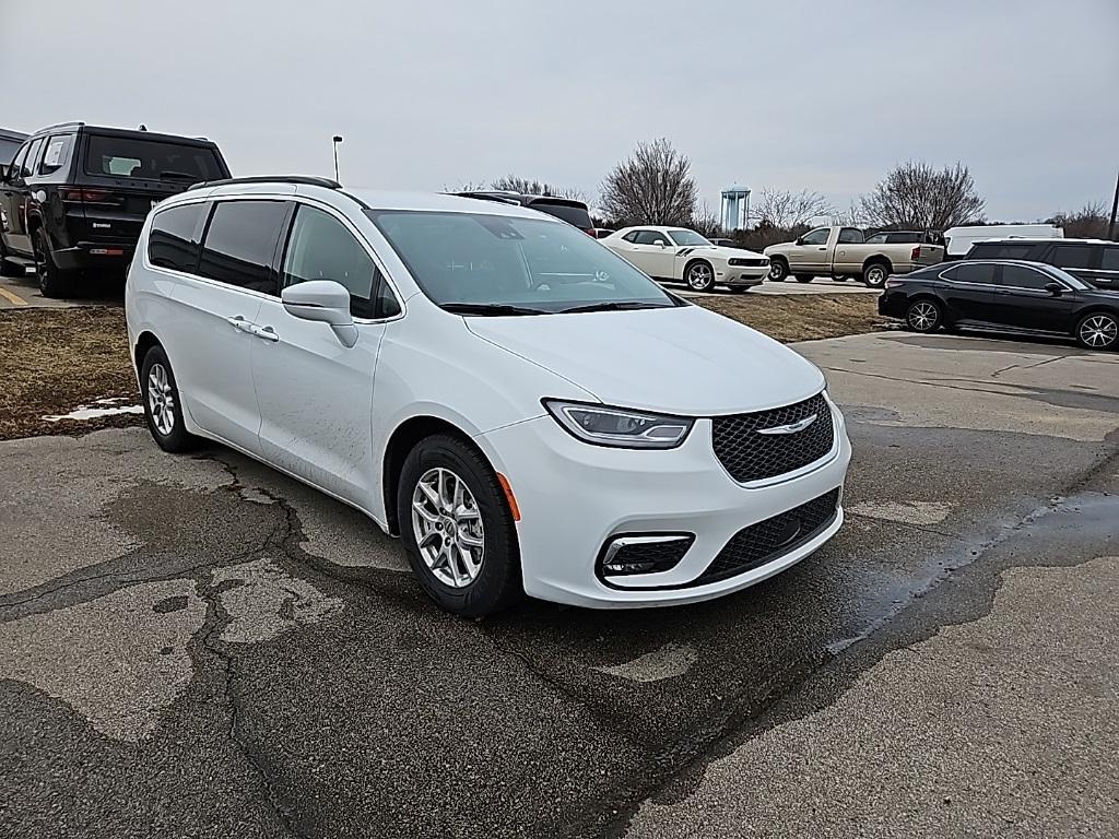 used 2022 Chrysler Pacifica car, priced at $23,211