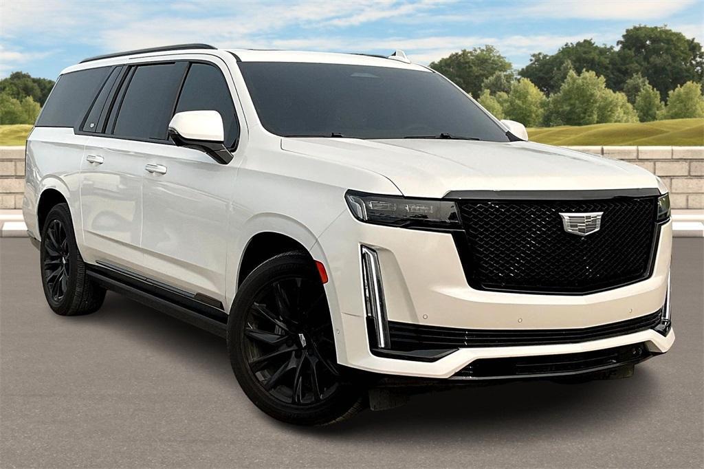 used 2022 Cadillac Escalade ESV car, priced at $63,211