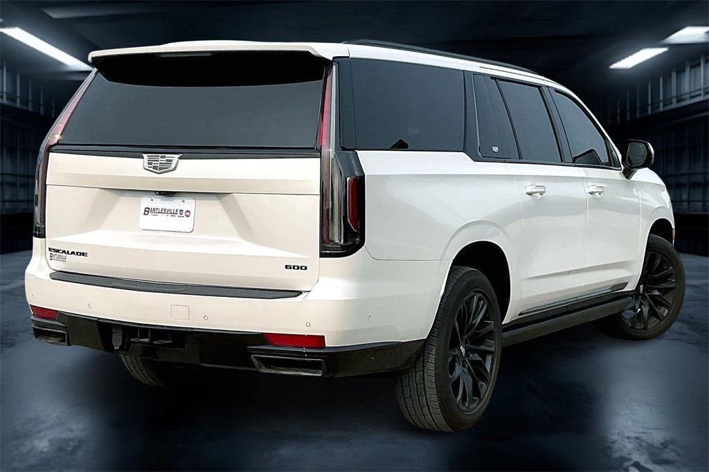 used 2022 Cadillac Escalade ESV car, priced at $59,011