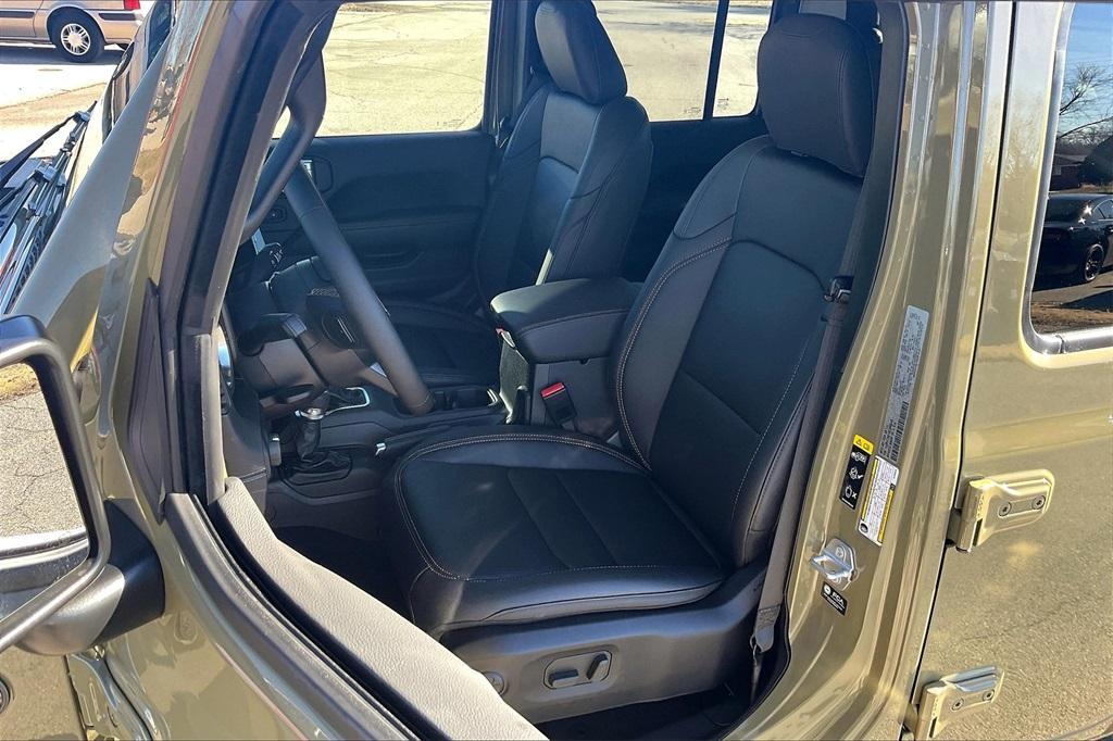 new 2025 Jeep Gladiator car, priced at $50,095