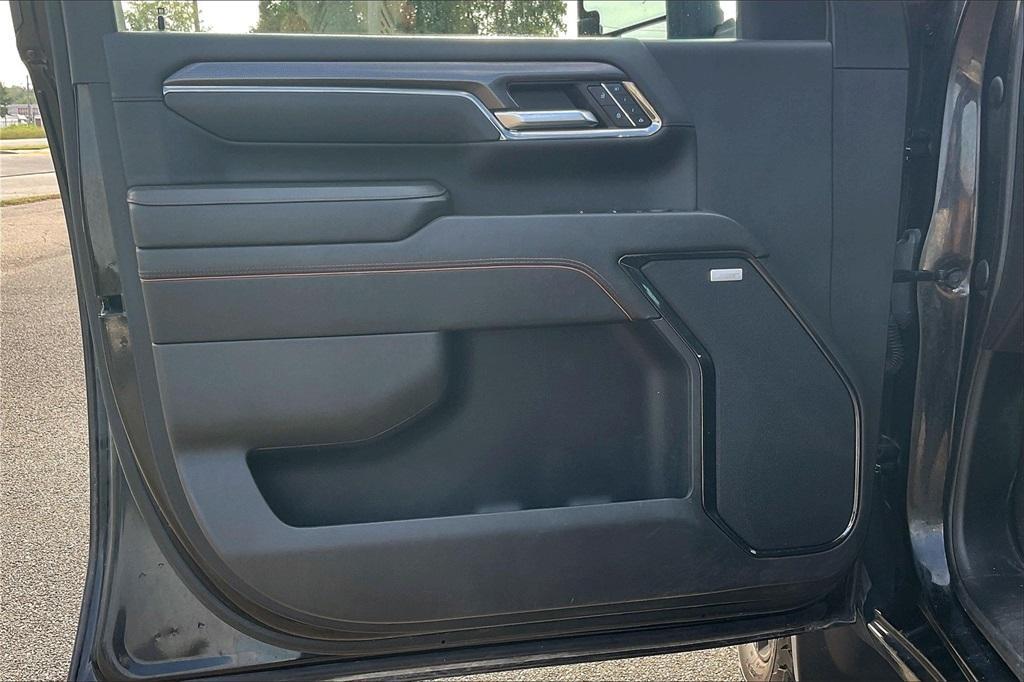 used 2024 GMC Sierra 2500 car, priced at $64,011