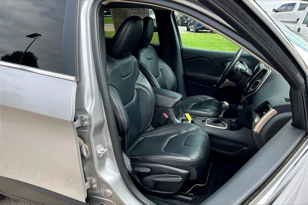 used 2018 Jeep Cherokee car, priced at $19,511