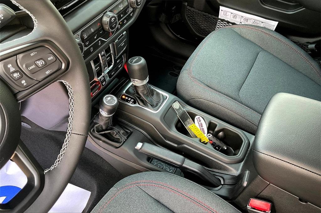 new 2025 Jeep Gladiator car, priced at $51,170