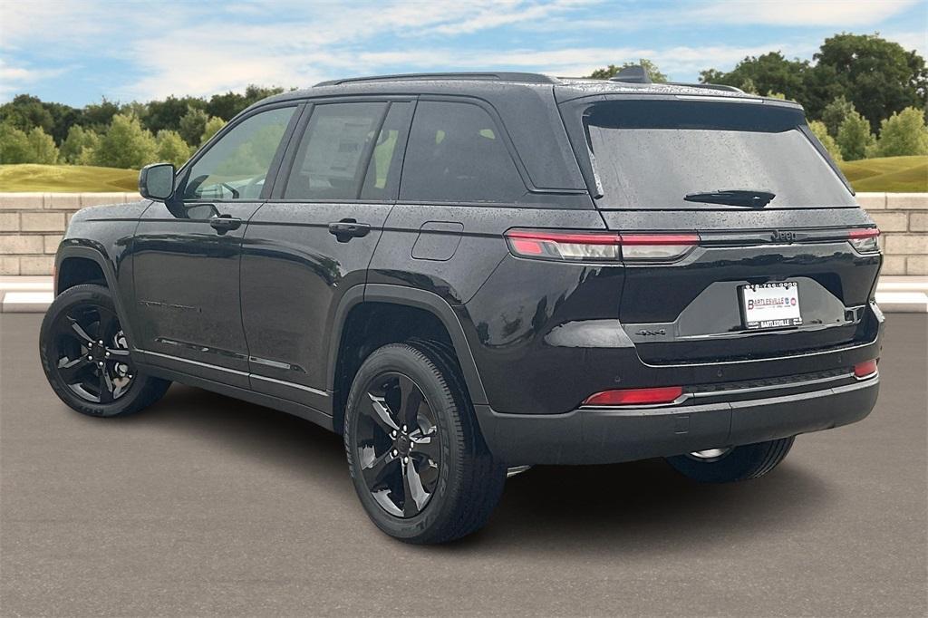 new 2025 Jeep Grand Cherokee car, priced at $44,989