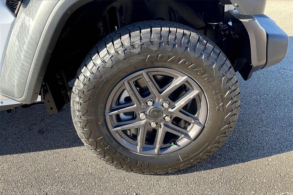 new 2025 Jeep Wrangler car, priced at $49,533