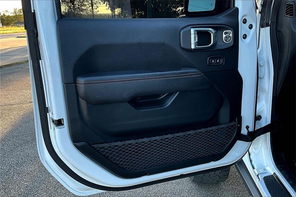 used 2021 Jeep Gladiator car, priced at $35,311