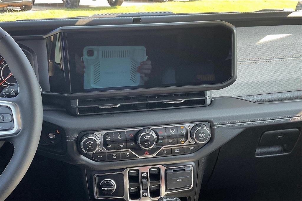 new 2025 Jeep Wrangler car, priced at $49,647