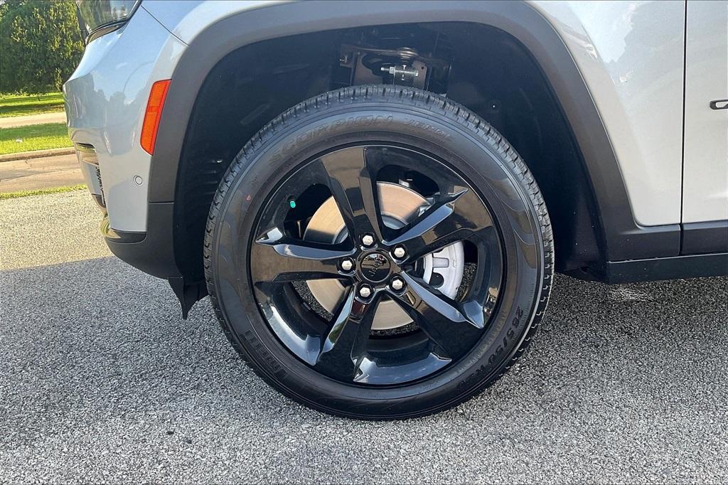 new 2025 Jeep Grand Cherokee L car, priced at $48,894